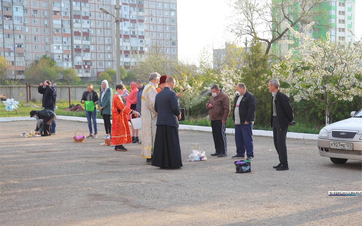 Пасха в режиме самоизоляции в Керчи | 19.04.2020 | Керчь - БезФормата